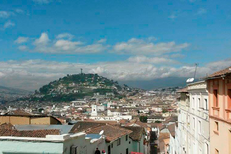Quito desde San Juan